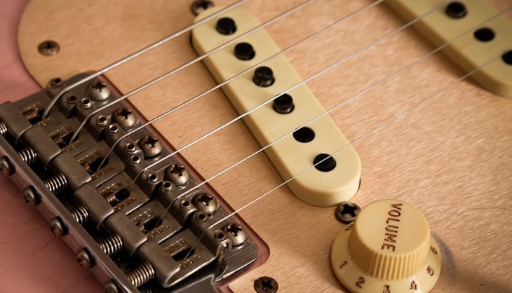 What String Gauges Do Famous Guitar Players Use 